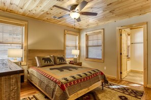 3 bedrooms, WiFi, bed sheets, wheelchair access