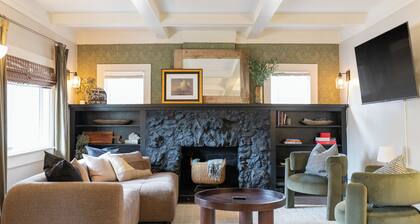 Cozy Main Floor Unit 3 mins to DT Spokane!