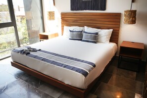 Luxury Apartment, 2 Bedrooms, Terrace | In-room safe, individually decorated, individually furnished