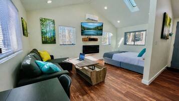 1 soverom, strykejern/-brett, wi-fi og sengetøy