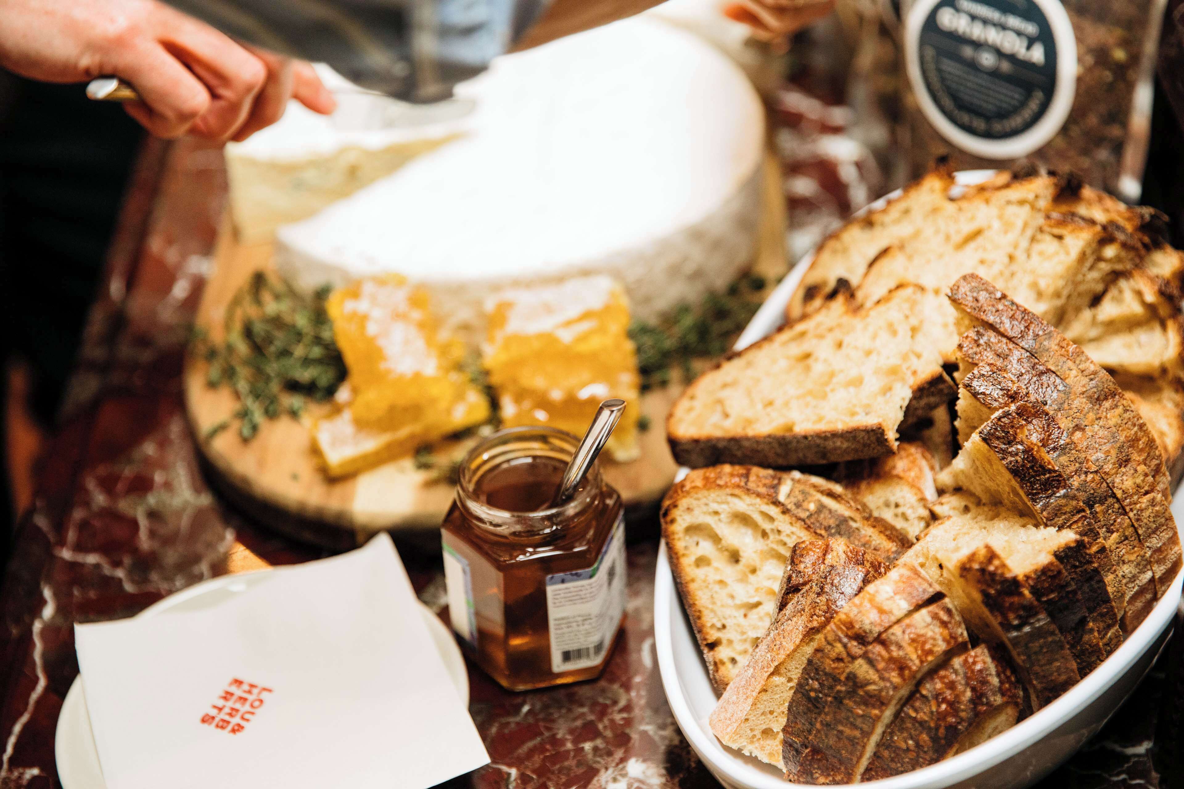 Petit déjeuner préparé sur commande servi tous les jours en supplément