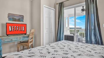 2 chambres, bureau, fer et planche à repasser, lit parapluie