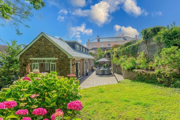 4 bedrooms - The Old Coach House Salcombe (Salcombe)