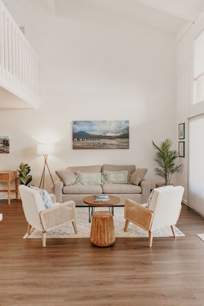 Smart TV, books, stereo, computer monitors