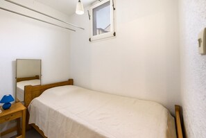 1 bedroom - Seasonal rental, Studio + Bedroom, 200 meters from the beach (Saint-Cyprien)