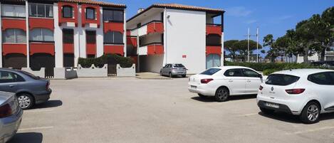 Enceinte de lâhĂ©bergement