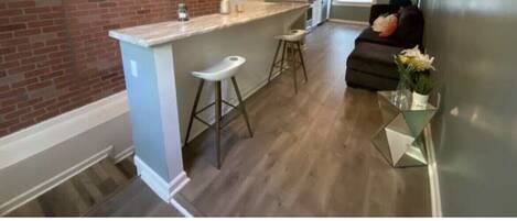 Smart TV, computer monitors