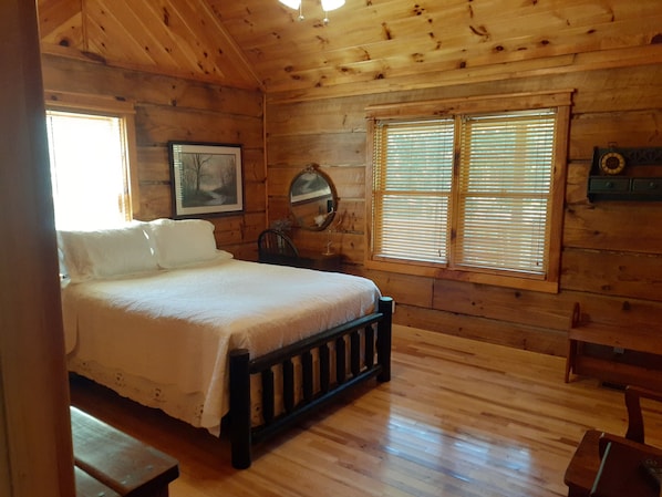 2 bedrooms, iron/ironing board, free WiFi, bed sheets - Cozy 2 bedroom Log Cabin (ANDREWS)