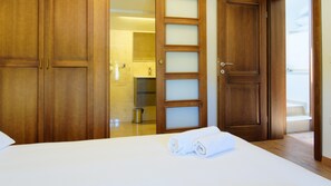 3 Schlafzimmer, Bügeleisen/Bügelbrett, Babybetten, WLAN