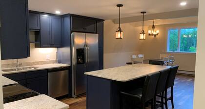 Midcoast Maine apartment perfect for exploring the area's treasures!