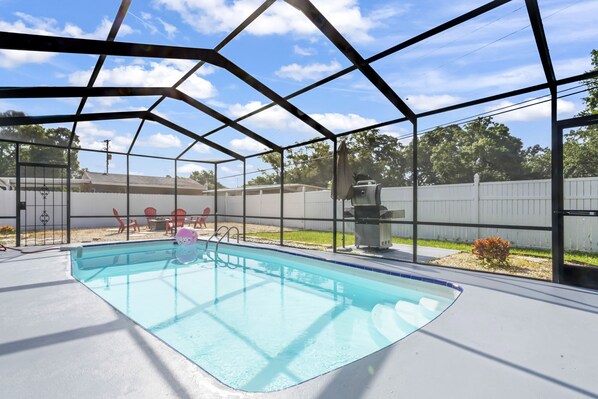 Outdoor pool, a heated pool