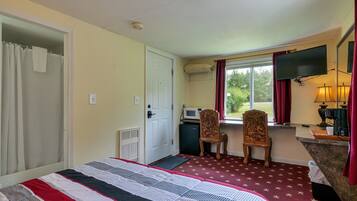 1 slaapkamer, een bureau, gratis wifi, beddengoed