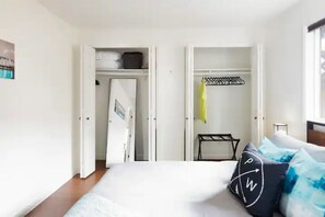 3 Schlafzimmer, Schreibtisch, Bügeleisen/Bügelbrett, kostenloses WLAN