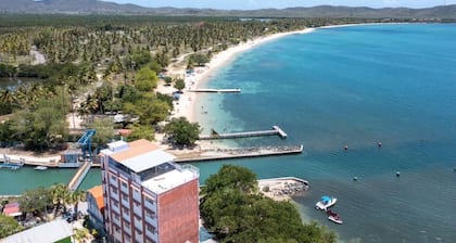 Family friendly 3500ftÂČ villa w/Private Pool, BBQ, 100mbp, near Boqueron & Buye