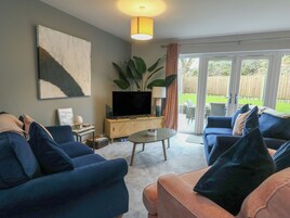 Cottage | Living area