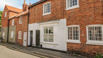 Cottage | Front of property