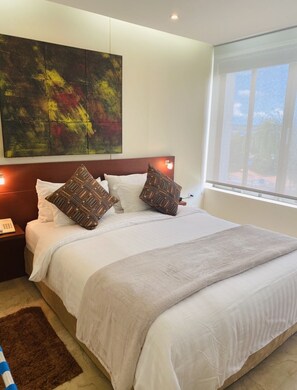 Habitación doble estándar, vista a la Ciudad | Premium bedding, down comforters, minibar, individually decorated - PLAZAMAR PACIFICO HOTEL (Buenaventura)