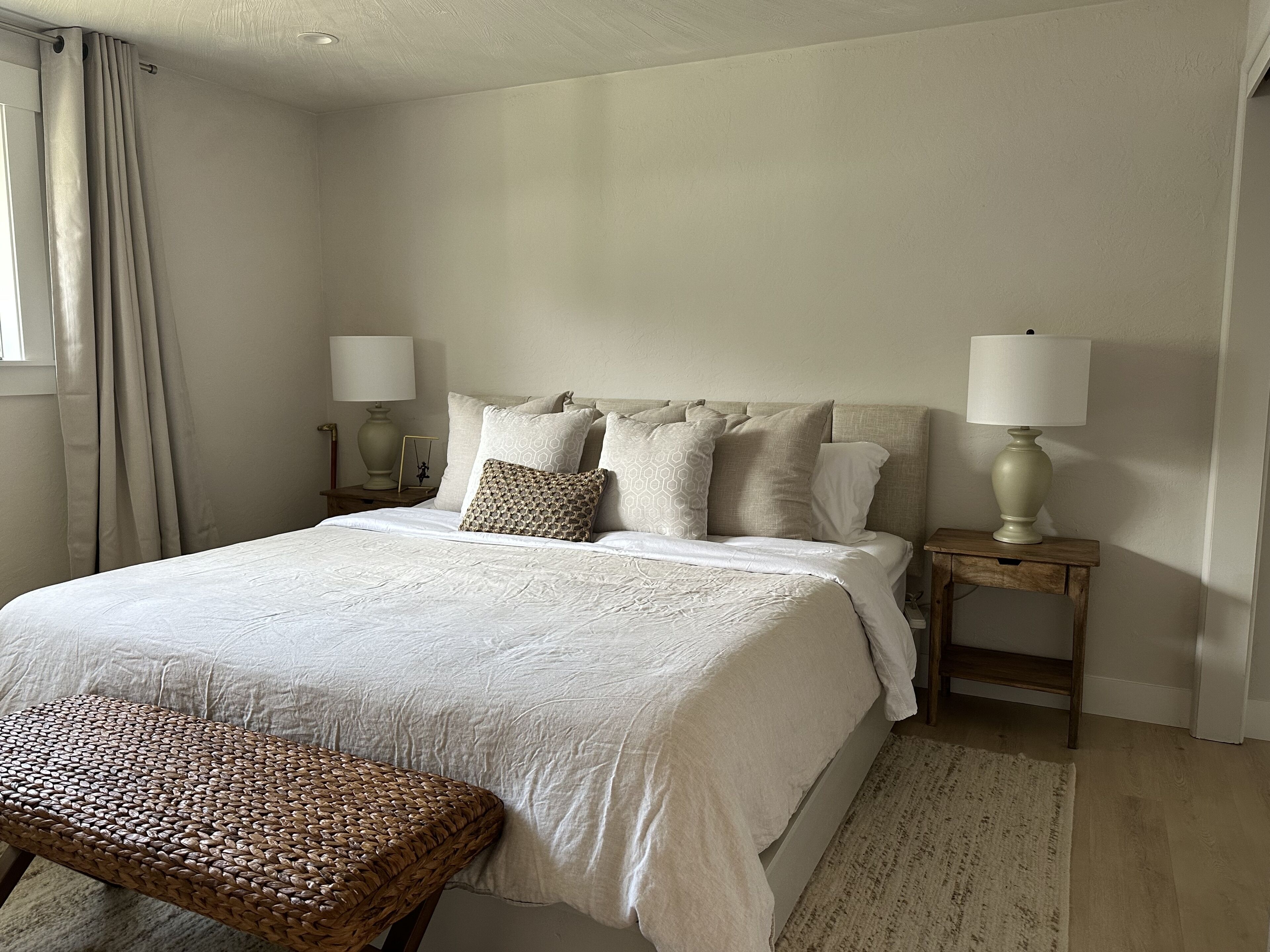 3 slaapkamers, een bureau, een strijkplank/strijkijzer, gratis wifi