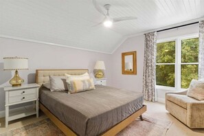 5 室のベッドルーム、アイロン / アイロン台、WiFi (無料)、ベッドシーツ