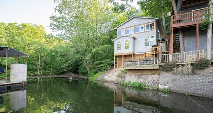 Wonderful Remote Lake Cabin! Fish from Deck & Dock