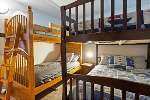 3 bedrooms, free WiFi, bed sheets