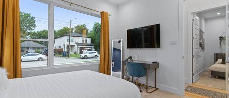 6 bedrooms, desk, blackout drapes, iron/ironing board