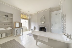 Luxury-Haus, barrierefrei, eigenes Bad (Healey Hall) | Badezimmer