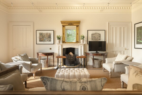 Luxury House, Accessible, Private Bathroom (Healey Hall) | Lounge