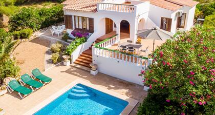 Villa mit beheiztem Pool (8 Personen)