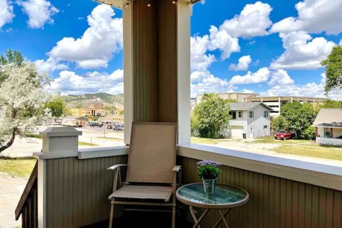 ⁂Near Downtown⁑Arcade Games⁑CoveredPorch⁑Foosball⁂