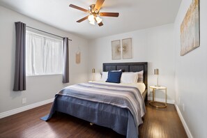 1 bedroom, free WiFi, bed sheets