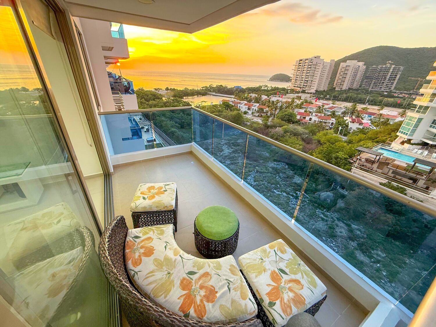 Elite Apartment | Room amenity