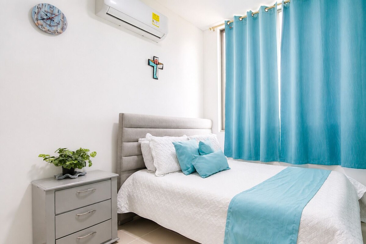 Deluxe Apartment | Premium bedding, free WiFi, individually decorated