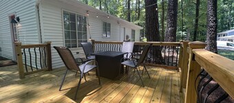 Peaceful Raleigh Retreat! Deck & Fire Pit, Wooded Lot, 5 min to 540