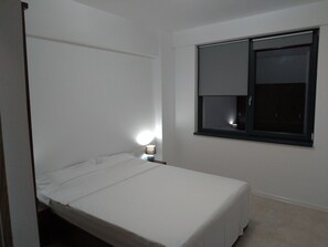 1 chambre, fer et planche à repasser, accès au Wi-Fi (inclus)