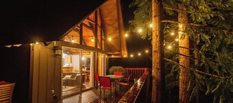 Welcome to Deer Creek Cabin at Lake Cushman!