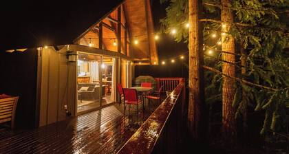 Welcome to Deer Creek Cabin at Lake Cushman!