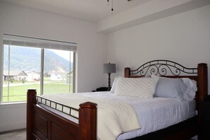 3 Schlafzimmer, Bügeleisen/Bügelbrett, Reisekinderbett, WLAN
