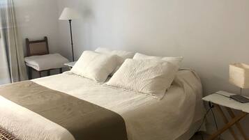 Deluxe Apartment | 1 bedroom, blackout curtains, iron/ironing board, free WiFi