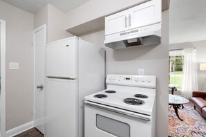 Interior - Relax @ Historic Broad (Memphis)