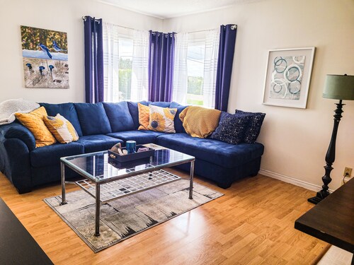 One bedroom cottage with free parking