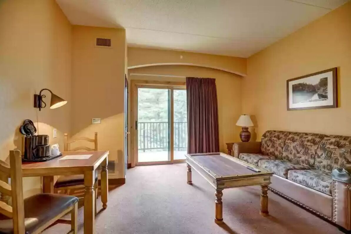 Televisión, chimenea