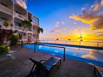 Oceanview hotel room with pool - Boutique Hotel