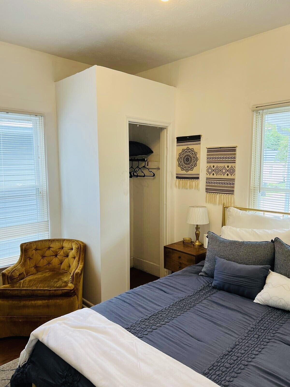 2 chambres, bureau, fer et planche à repasser, Wi-Fi gratuit