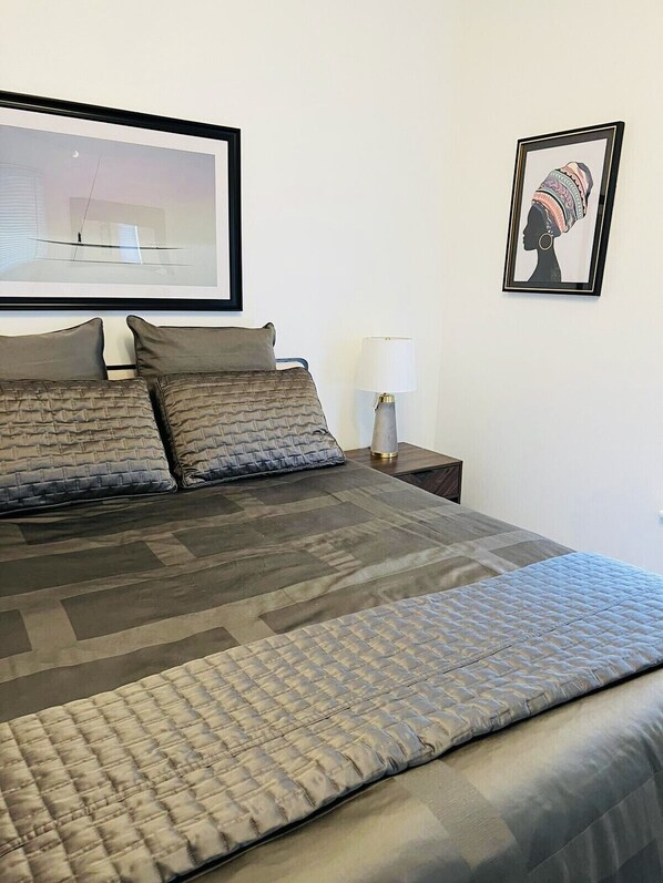 2 bedrooms, desk, iron/ironing board, free WiFi