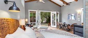Riverfront Paradise at Redrock Villa