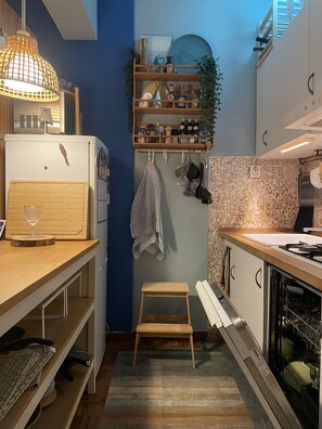 Fridge, microwave, oven, dishwasher - Murta Apartment Ocean view - 5 min from the beach! (Paço de Arcos)