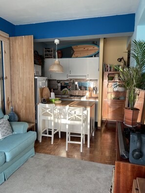 Smart TV, video games, computer monitors - Murta Apartment Ocean view - 5 min from the beach! (Paço de Arcos)