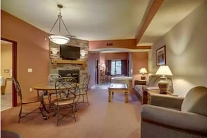 TV, fireplace