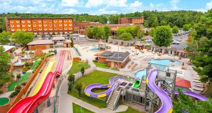 2BR/2BA Chula Vista Condo w/FREE Water Park Passes